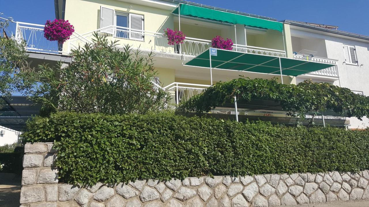 Apartments Dario Krk Town Zewnętrze zdjęcie